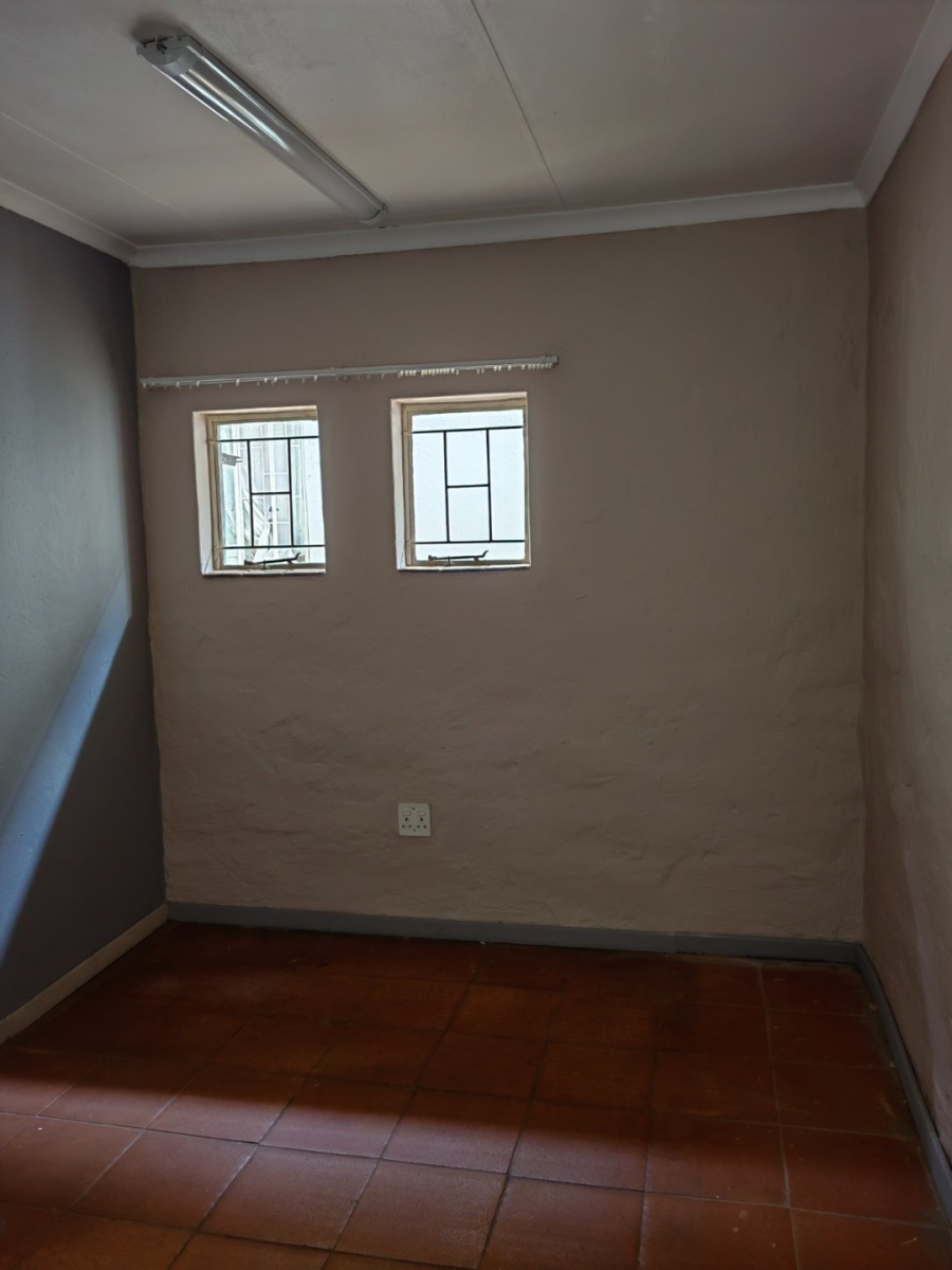 4 Bedroom Property for Sale in Dorandia Gauteng