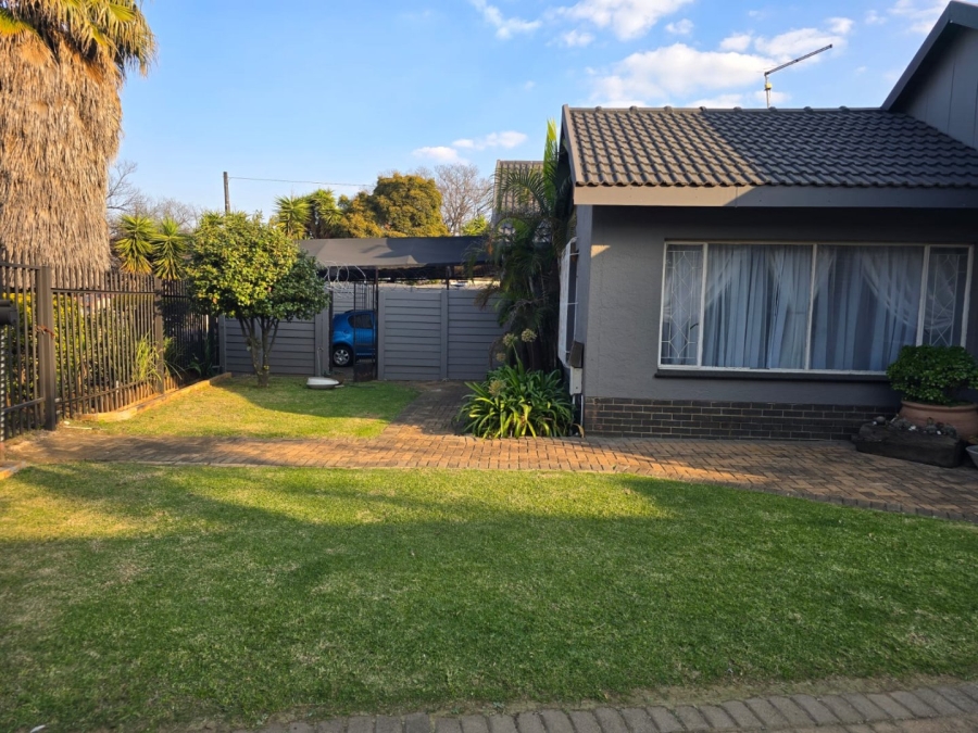 3 Bedroom Property for Sale in Ravensklip Gauteng