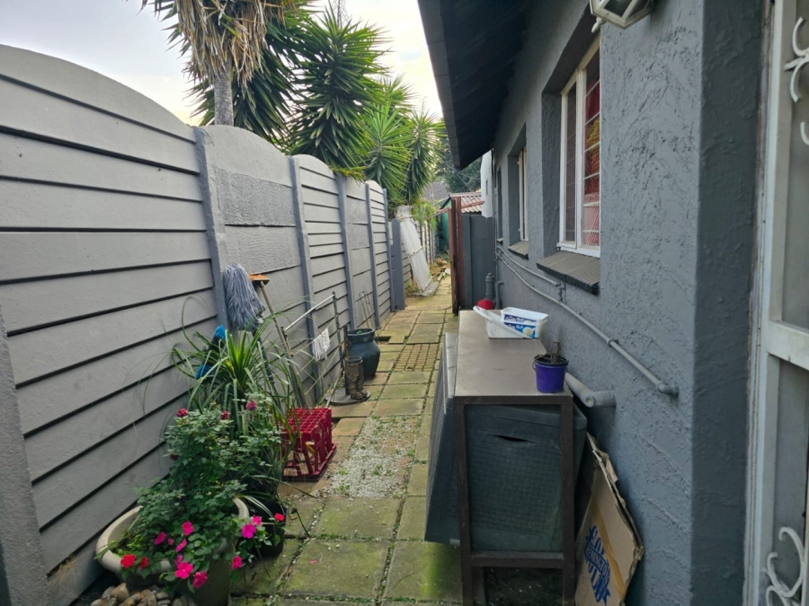 3 Bedroom Property for Sale in Ravensklip Gauteng
