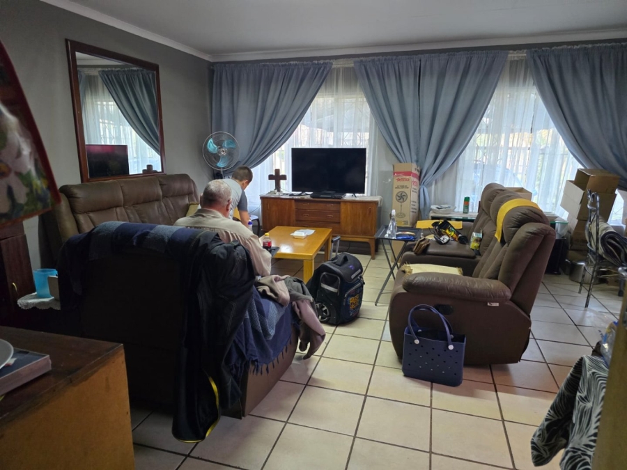 3 Bedroom Property for Sale in Ravensklip Gauteng