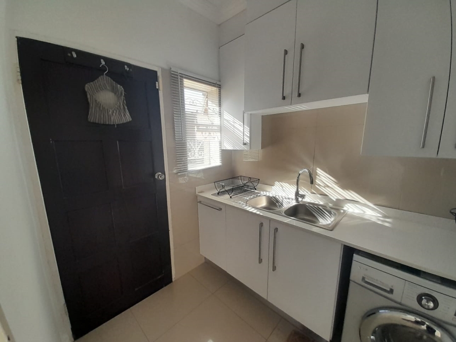 To Let 3 Bedroom Property for Rent in Ridgeway Gauteng