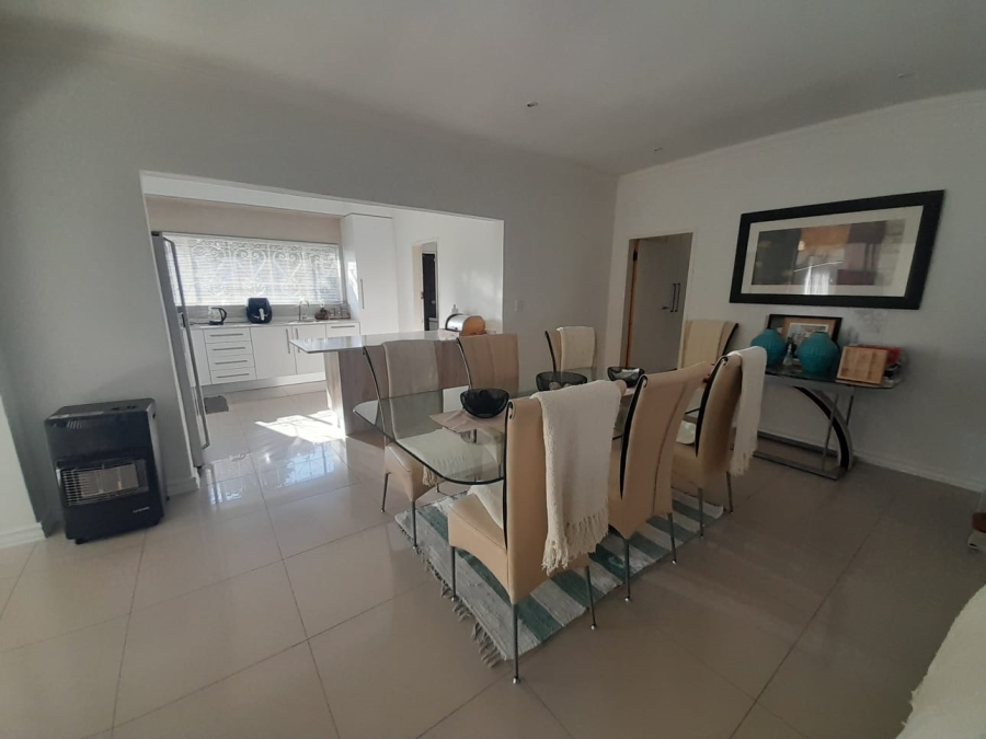 To Let 3 Bedroom Property for Rent in Ridgeway Gauteng