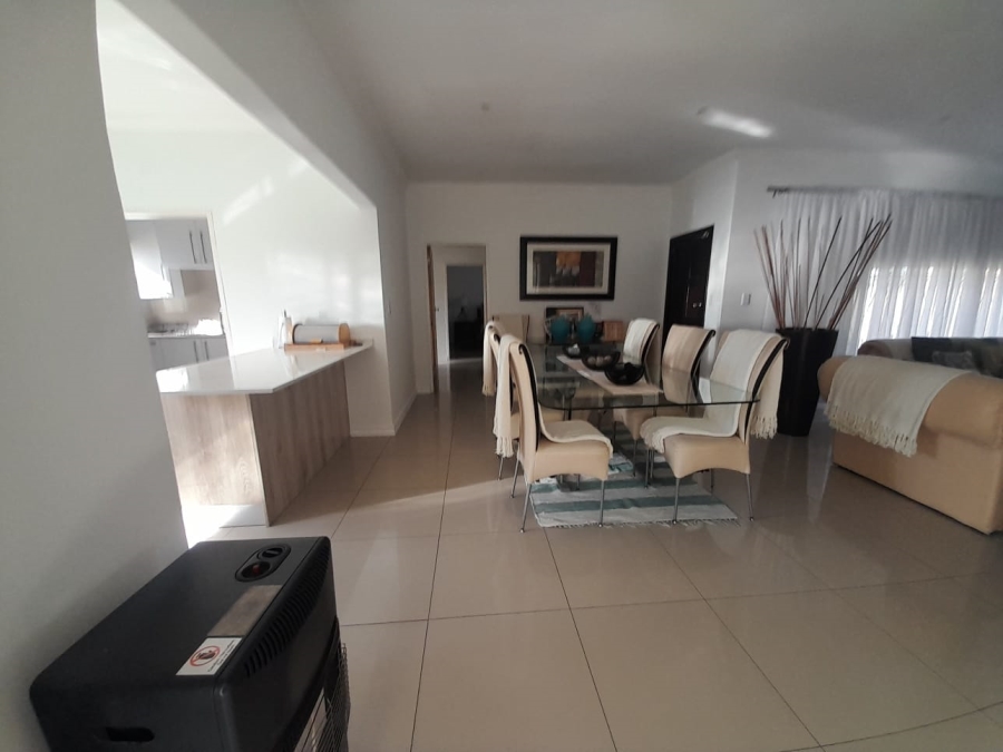 To Let 3 Bedroom Property for Rent in Ridgeway Gauteng