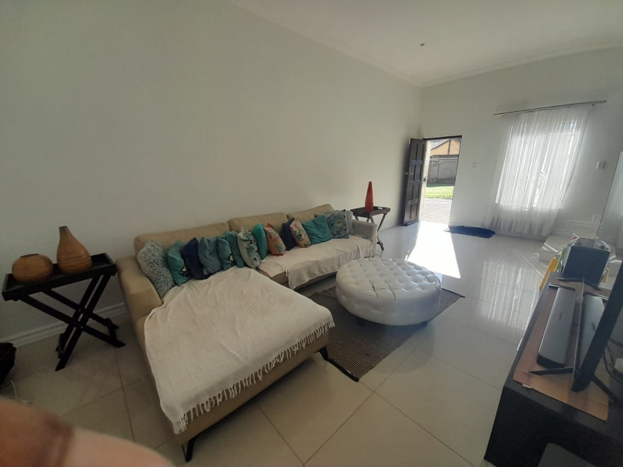 To Let 3 Bedroom Property for Rent in Ridgeway Gauteng