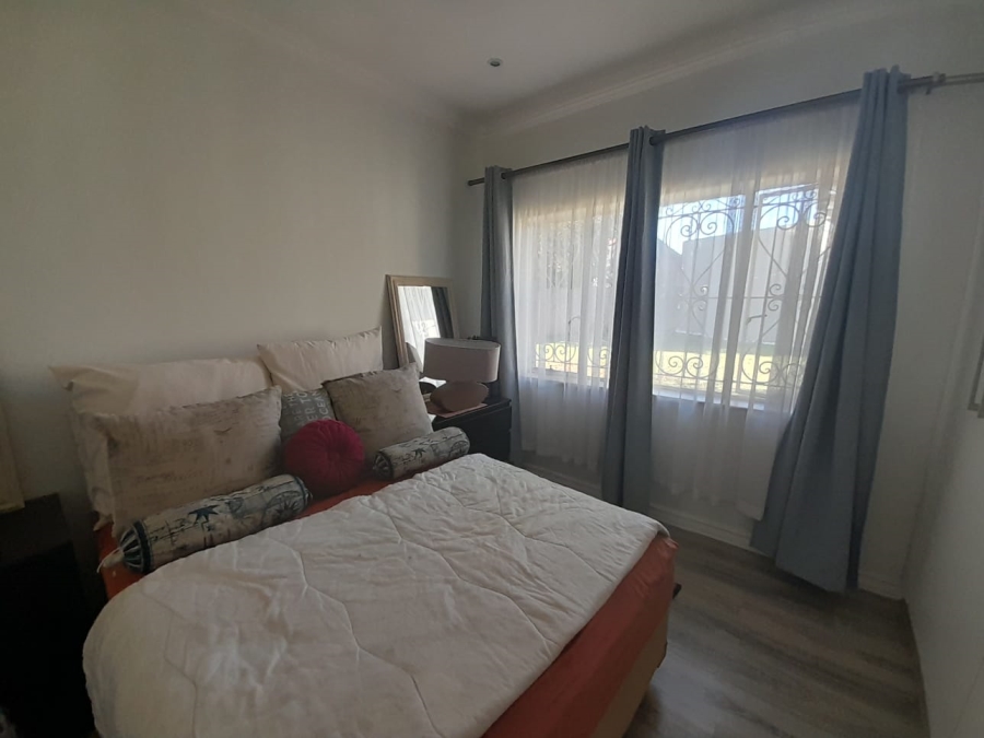 To Let 3 Bedroom Property for Rent in Ridgeway Gauteng