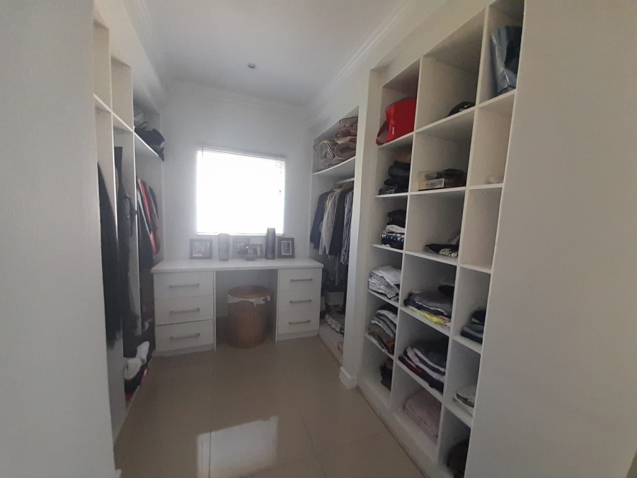 To Let 3 Bedroom Property for Rent in Ridgeway Gauteng