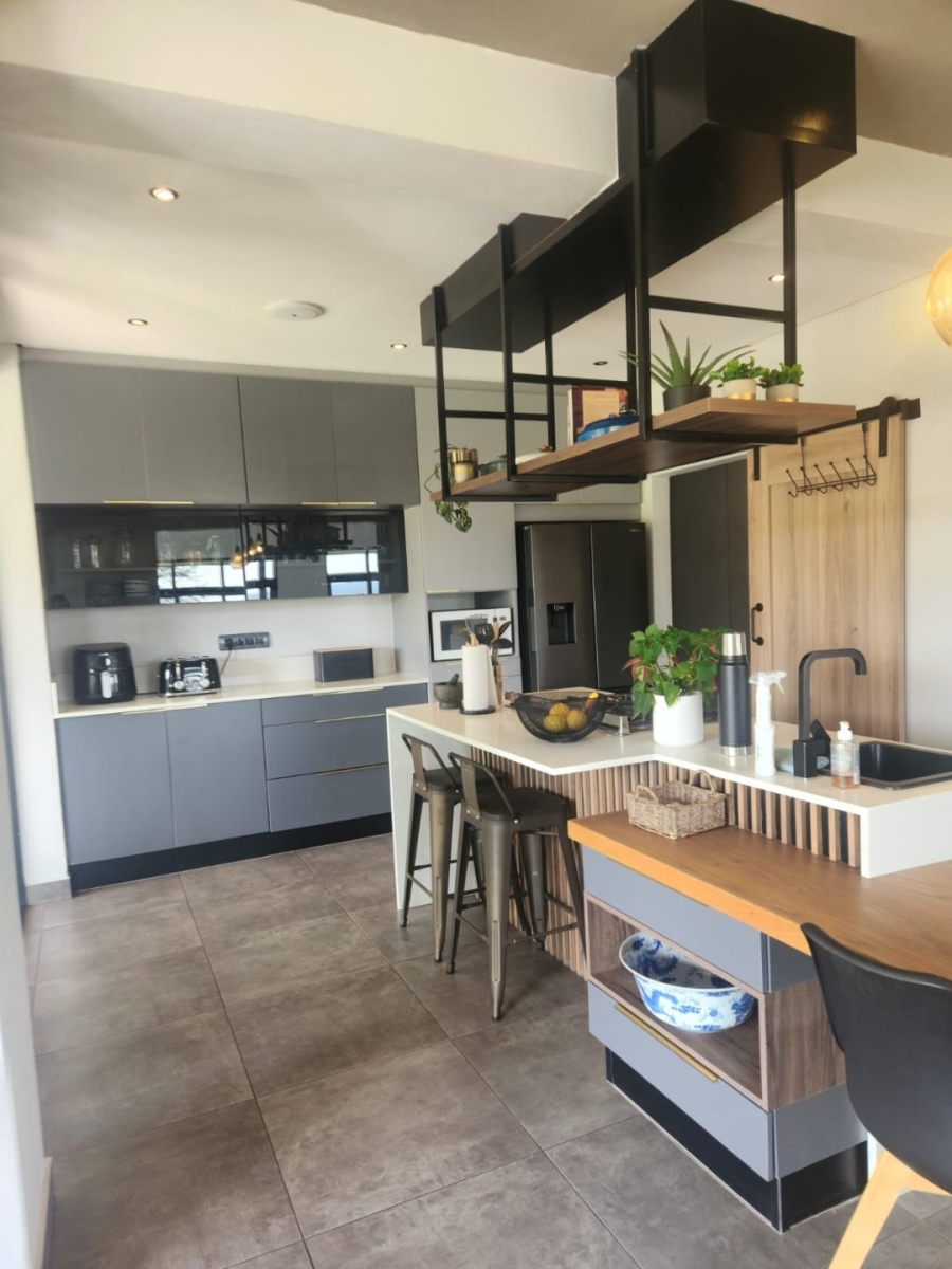 5 Bedroom Property for Sale in Boschkop A H Gauteng