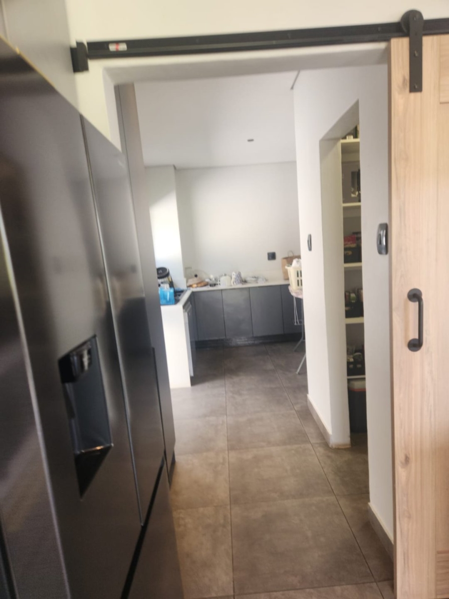 5 Bedroom Property for Sale in Boschkop A H Gauteng