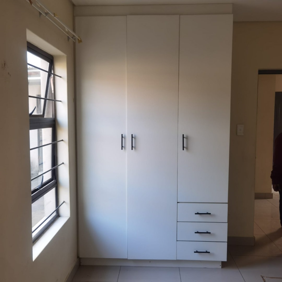 To Let 2 Bedroom Property for Rent in Noordwyk Gauteng