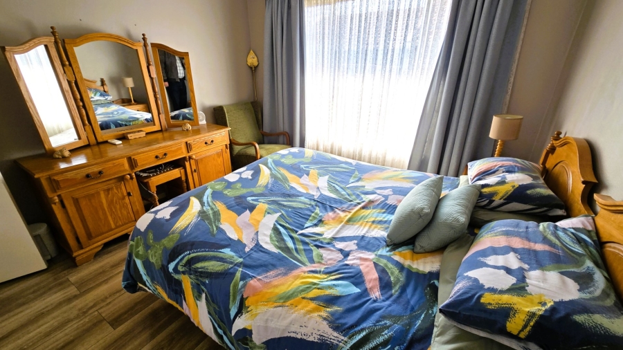 2 Bedroom Property for Sale in Faerie Glen Gauteng