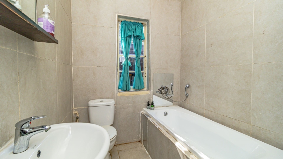 3 Bedroom Property for Sale in Edenvale Central Gauteng