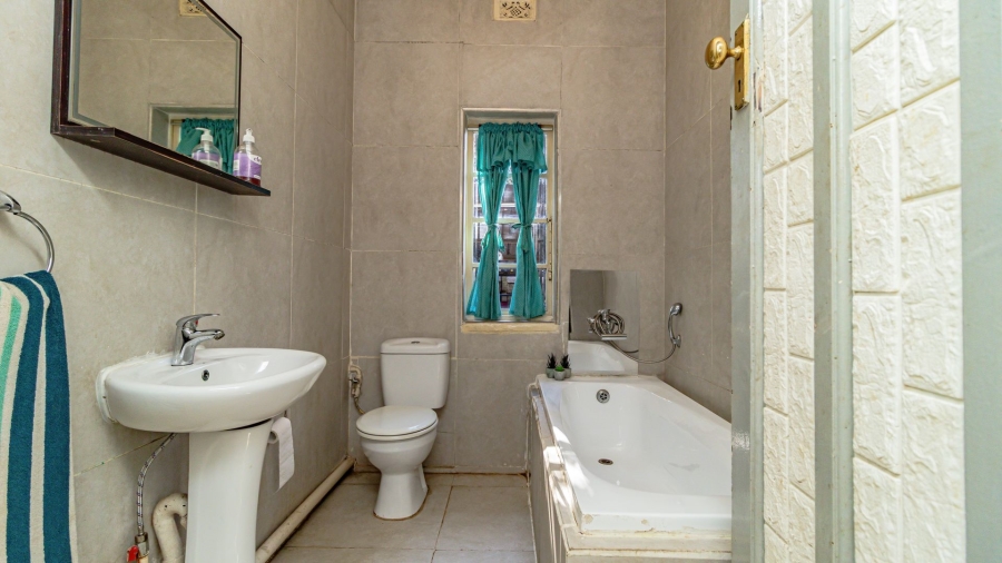 3 Bedroom Property for Sale in Edenvale Central Gauteng