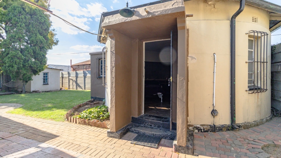 3 Bedroom Property for Sale in Edenvale Central Gauteng