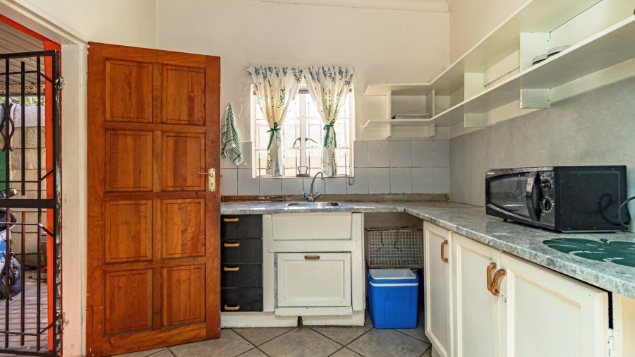3 Bedroom Property for Sale in Edenvale Central Gauteng