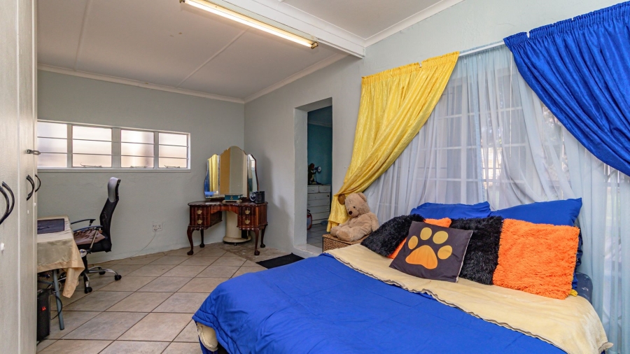 3 Bedroom Property for Sale in Edenvale Central Gauteng