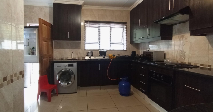 3 Bedroom Property for Sale in Thatchfield Glen Gauteng