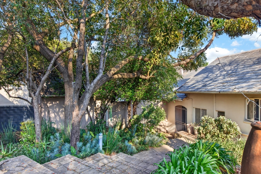 To Let 12 Bedroom Property for Rent in Bryanston Gauteng