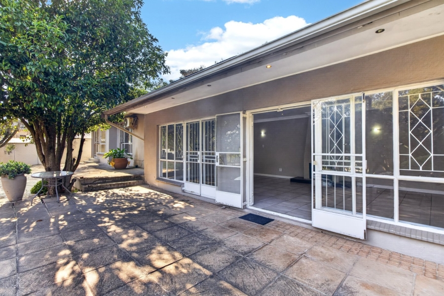 To Let 12 Bedroom Property for Rent in Bryanston Gauteng