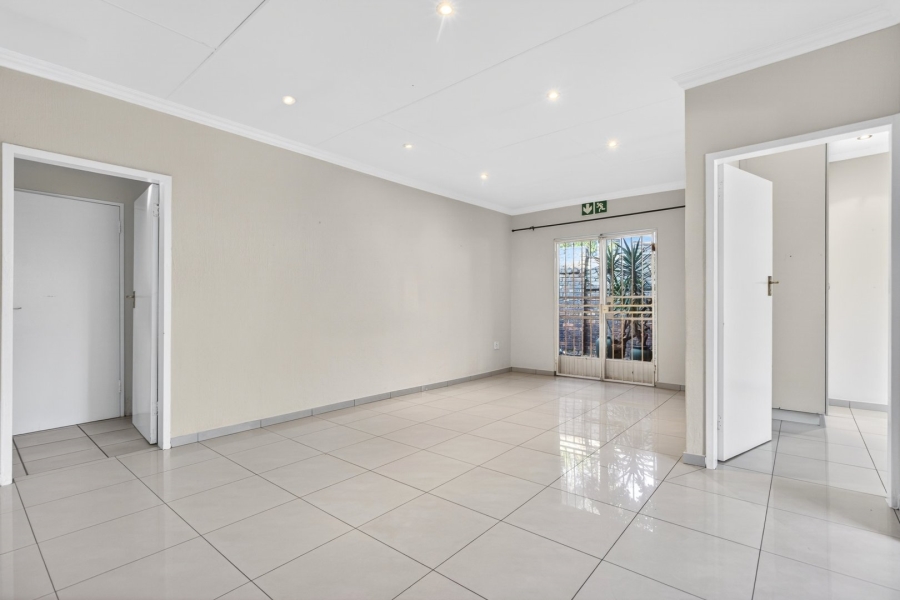 To Let 12 Bedroom Property for Rent in Bryanston Gauteng