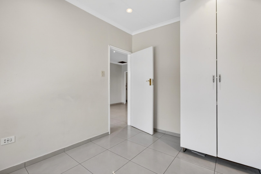 To Let 12 Bedroom Property for Rent in Bryanston Gauteng