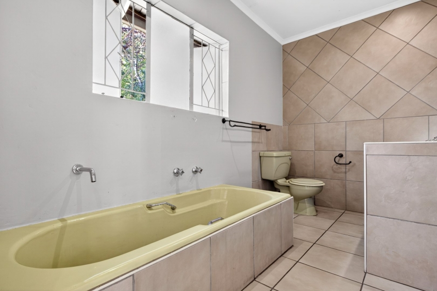 To Let 12 Bedroom Property for Rent in Bryanston Gauteng