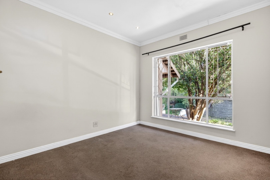 To Let 12 Bedroom Property for Rent in Bryanston Gauteng