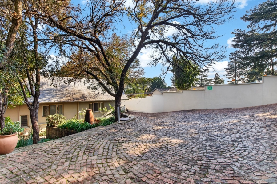 To Let 12 Bedroom Property for Rent in Bryanston Gauteng