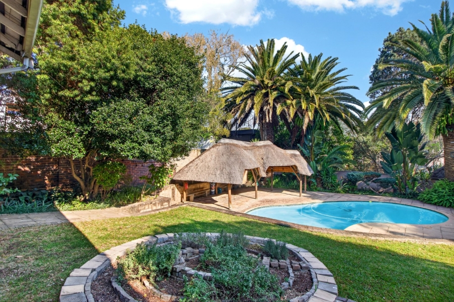 To Let 12 Bedroom Property for Rent in Bryanston Gauteng