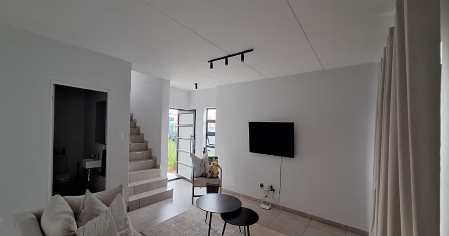 4 Bedroom Property for Sale in Broadacres Gauteng