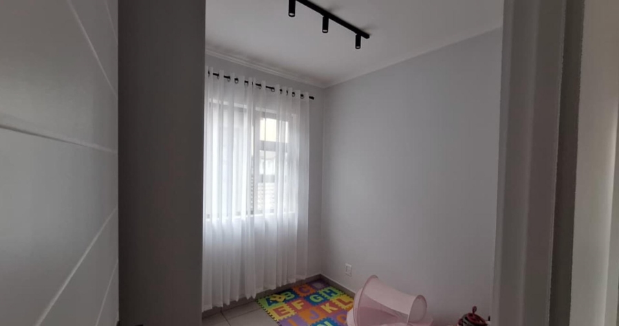 4 Bedroom Property for Sale in Broadacres Gauteng