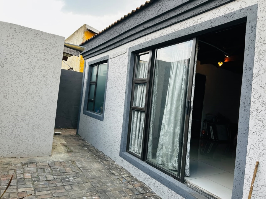 4 Bedroom Property for Sale in Leachville Ext 3 Gauteng