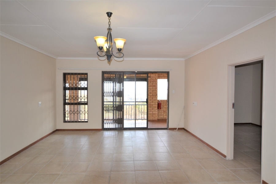 To Let 2 Bedroom Property for Rent in Monument Gauteng