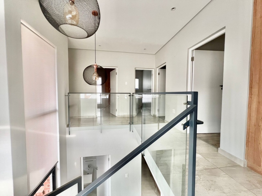 4 Bedroom Property for Sale in Carlswald Gauteng