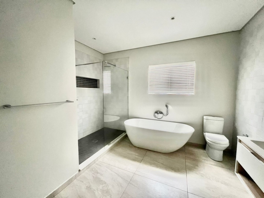 4 Bedroom Property for Sale in Carlswald Gauteng