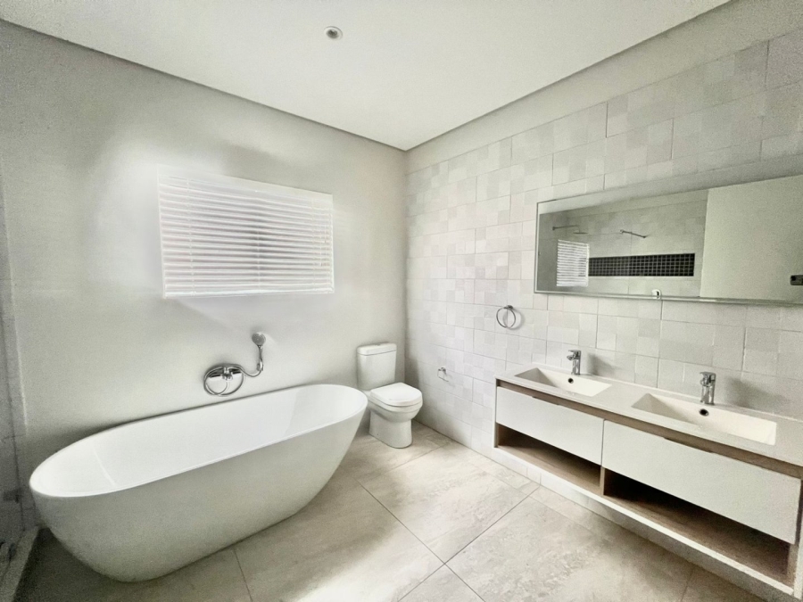 4 Bedroom Property for Sale in Carlswald Gauteng