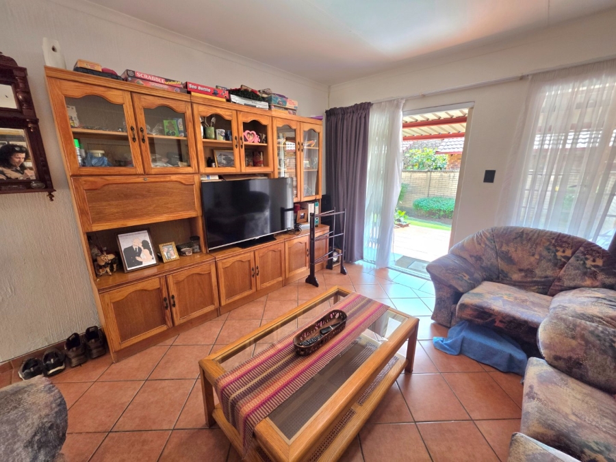 2 Bedroom Property for Sale in Equestria Gauteng