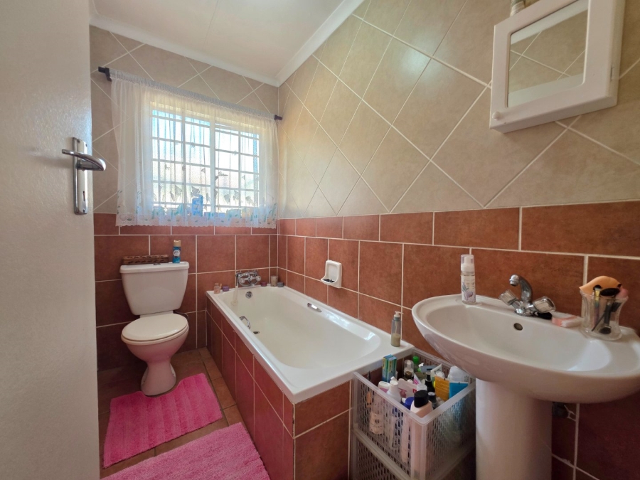 2 Bedroom Property for Sale in Equestria Gauteng