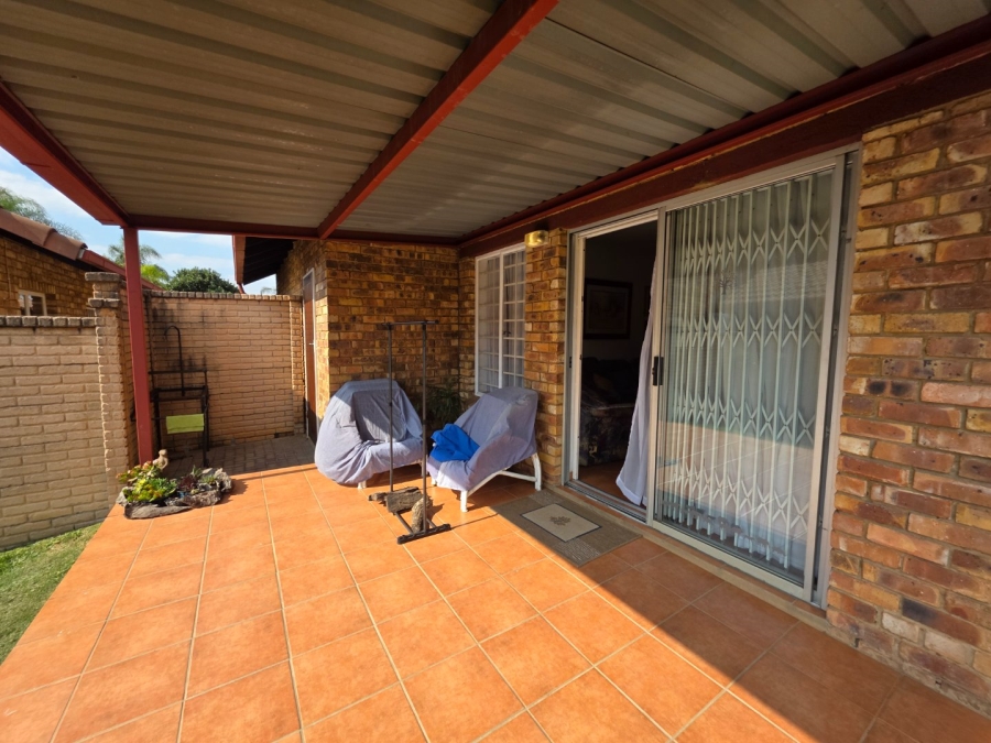 2 Bedroom Property for Sale in Equestria Gauteng