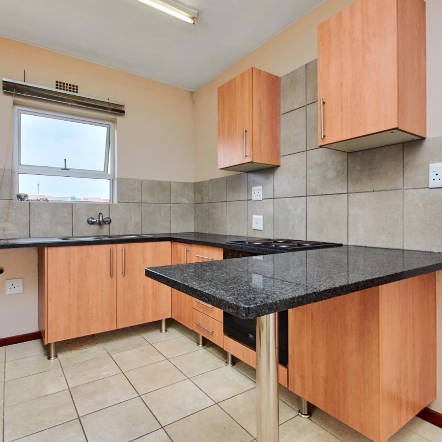 To Let 2 Bedroom Property for Rent in Kosmosdal Gauteng