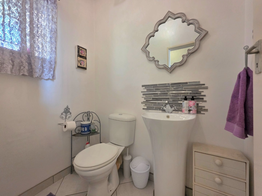 3 Bedroom Property for Sale in La Montagne Gauteng