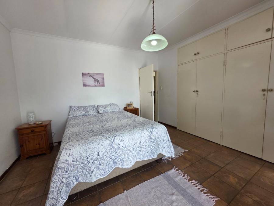 3 Bedroom Property for Sale in La Montagne Gauteng