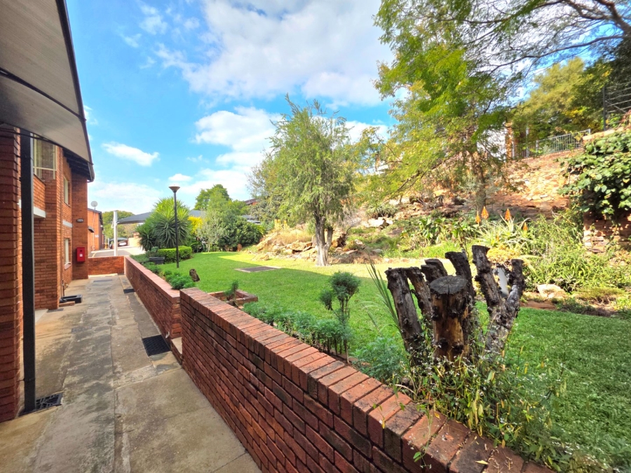 3 Bedroom Property for Sale in La Montagne Gauteng