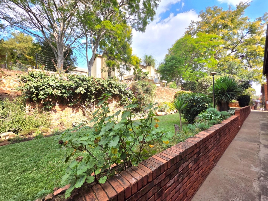 3 Bedroom Property for Sale in La Montagne Gauteng