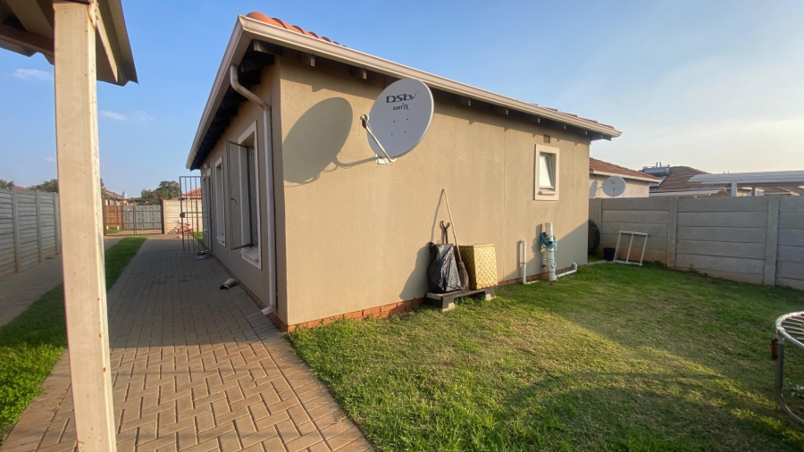 3 Bedroom Property for Sale in Sky City Gauteng