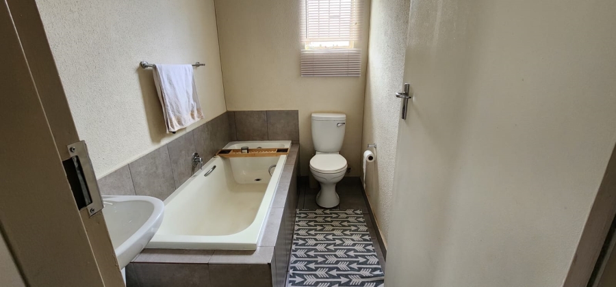 3 Bedroom Property for Sale in Sky City Gauteng