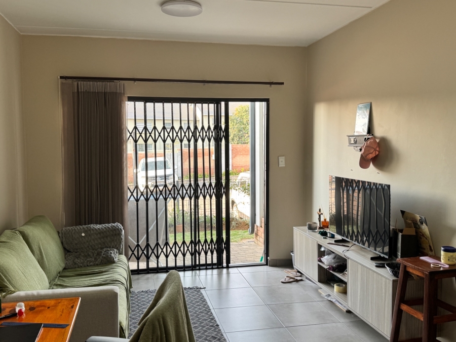 2 Bedroom Property for Sale in Vorna Valley Gauteng