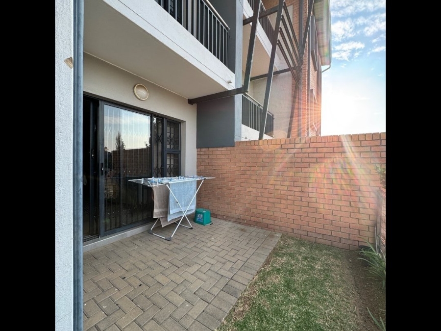 2 Bedroom Property for Sale in Vorna Valley Gauteng