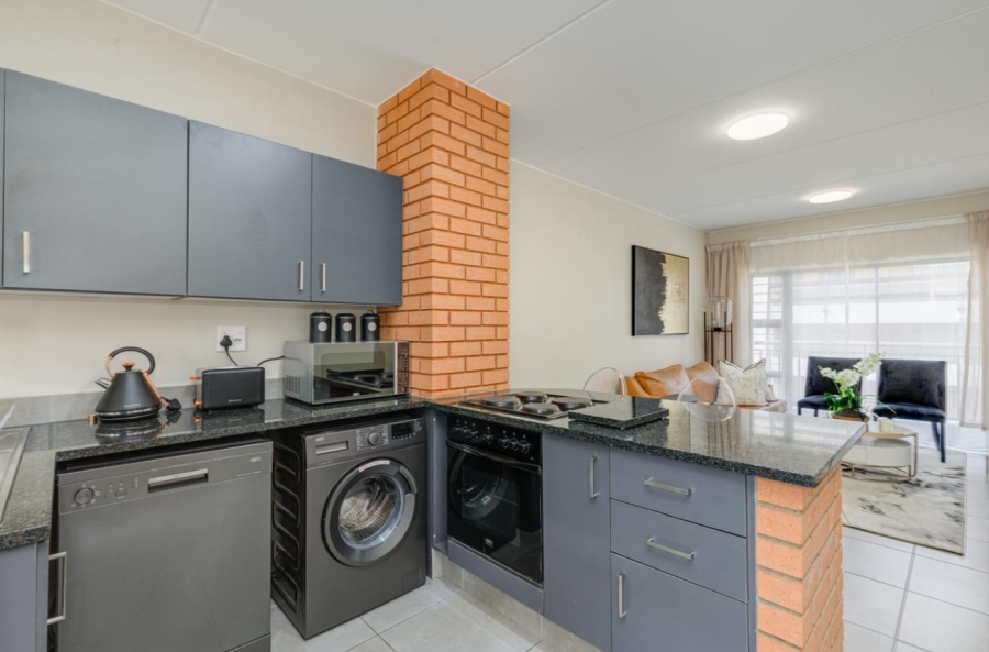 2 Bedroom Property for Sale in Vorna Valley Gauteng