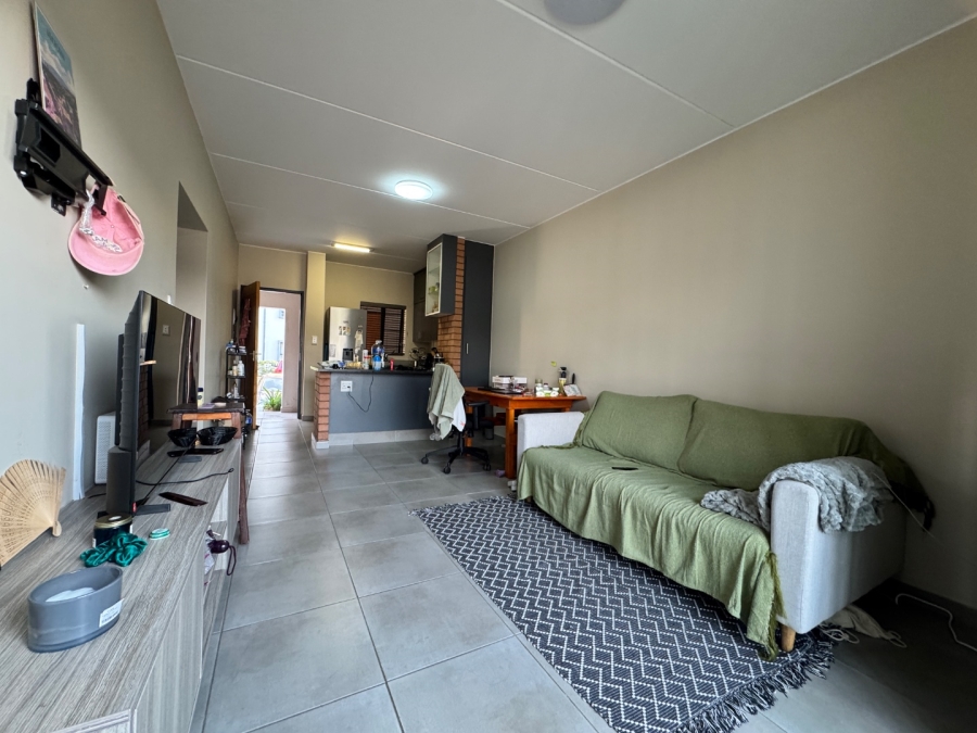 2 Bedroom Property for Sale in Vorna Valley Gauteng