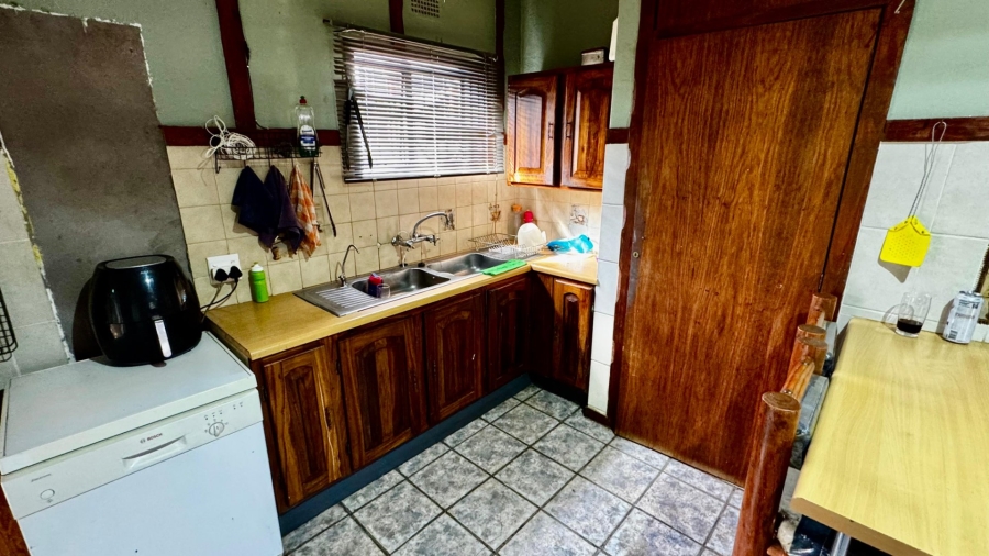 5 Bedroom Property for Sale in Valhalla Gauteng